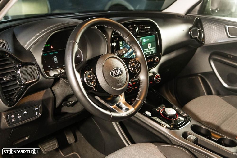 Kia e-Soul Vision - 14