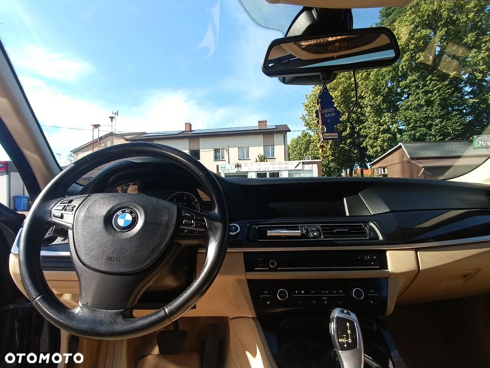 BMW Seria 5 520d Luxury Line - 17