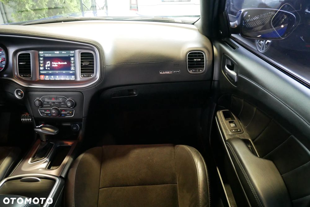 Dodge Charger 3.6 GT - 17