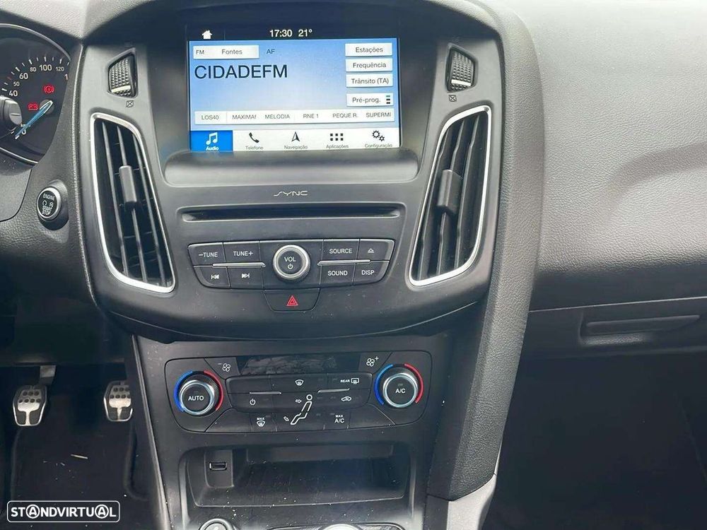 Ford Focus 1.0 EcoBoost ST-Line - 9