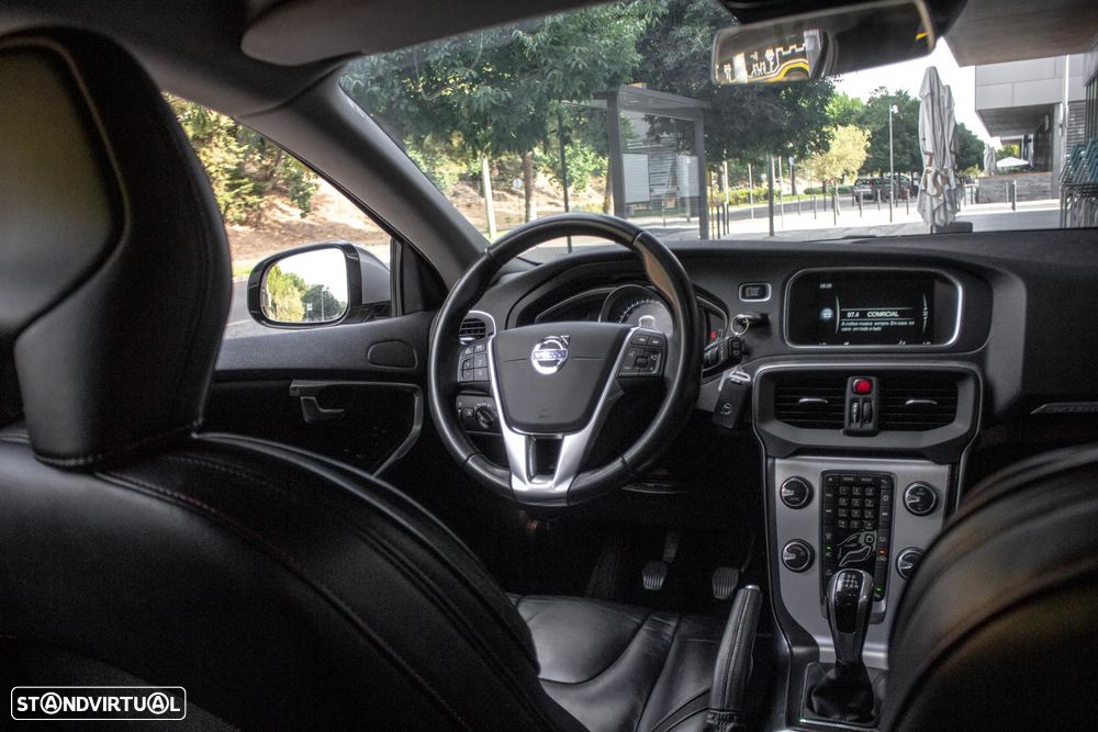 Volvo V40 Cross Country 2.0 D2 Volvo Ocean Race - 30