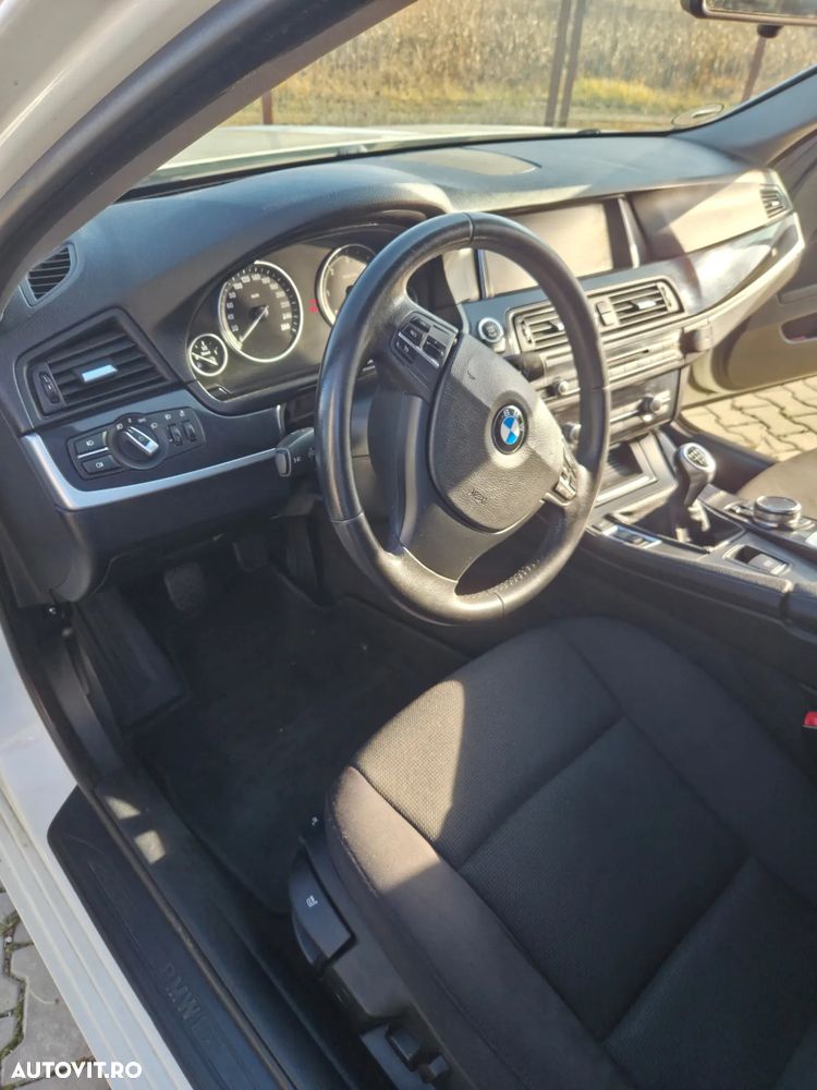 BMW Seria 5 520d Touring Blue Performance - 11