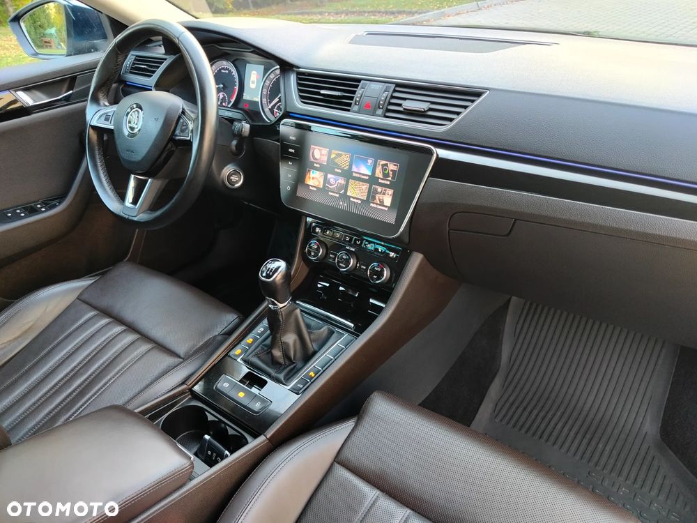 Skoda Superb 2.0 TDI L&K - 8