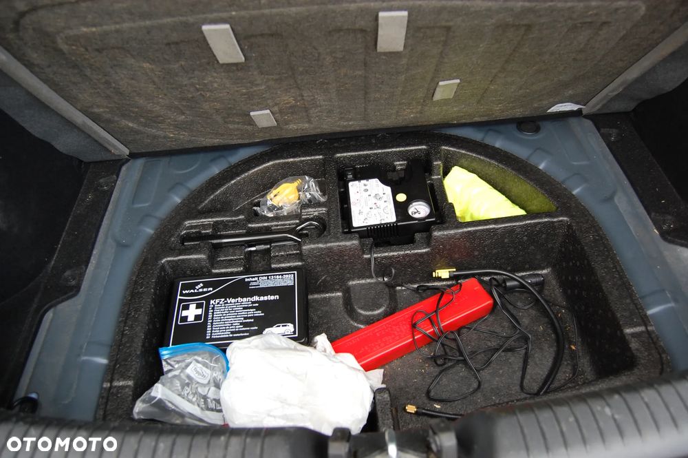 Hyundai i30 1.4 Trend - 27