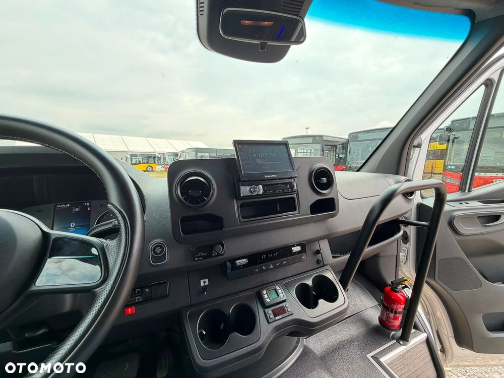 Mercedes-Benz Sprinter 519 - 15
