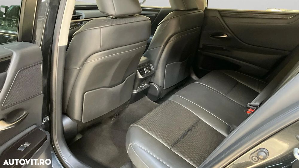 Lexus Seria ES 300h Executive Line - 8