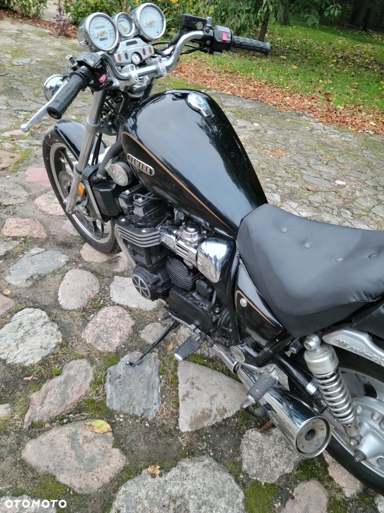 Yamaha Maxim - 17