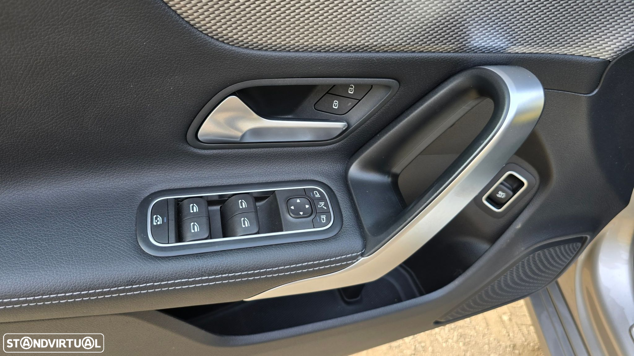 Mercedes-Benz CLA 200 - 8