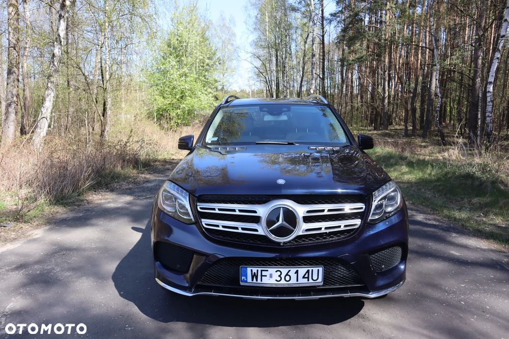 Mercedes-Benz GLS - 1