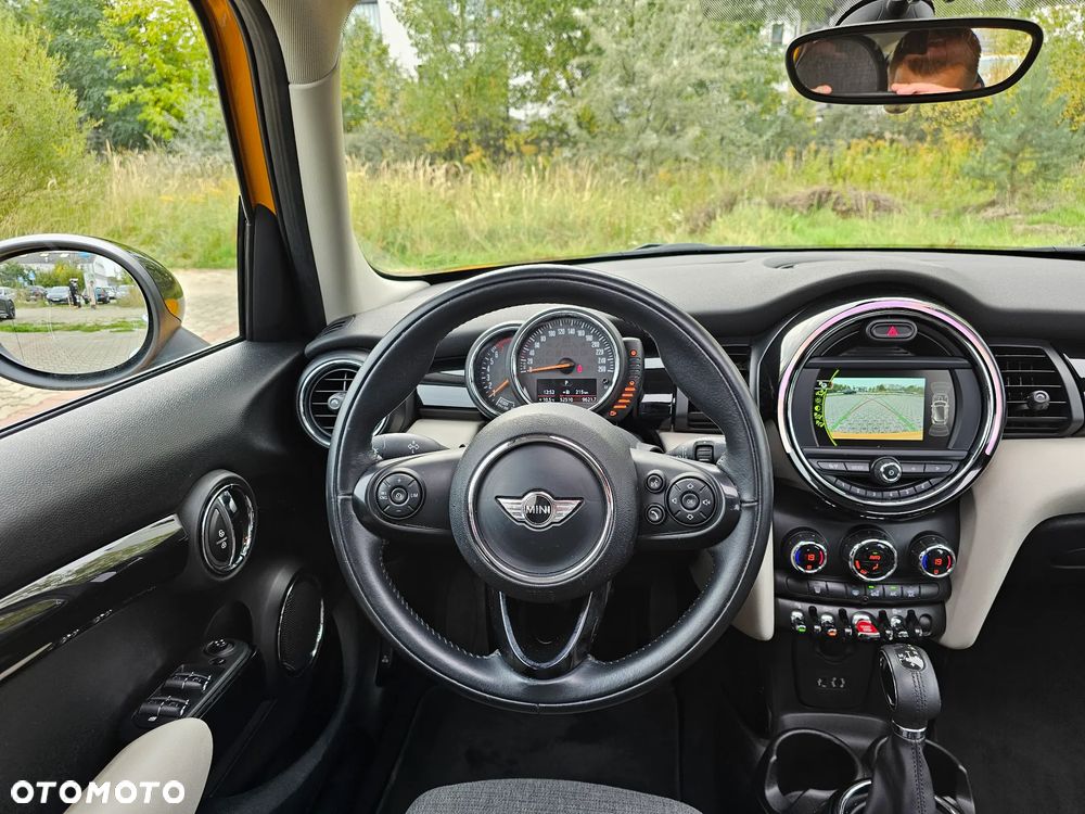MINI Cooper Standard - 26