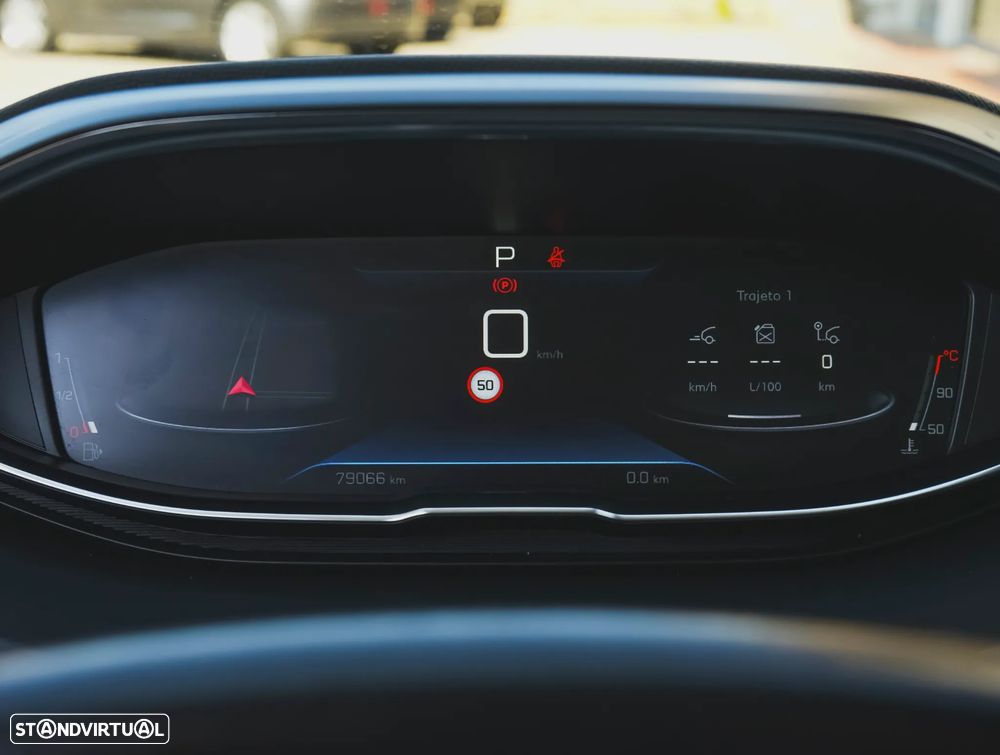Peugeot 5008 BlueHDI 130 EAT8 Allure - 9