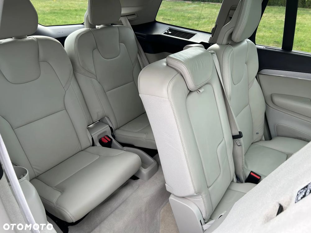 Volvo XC 90 D5 SCR AWD Inscription 7os - 36