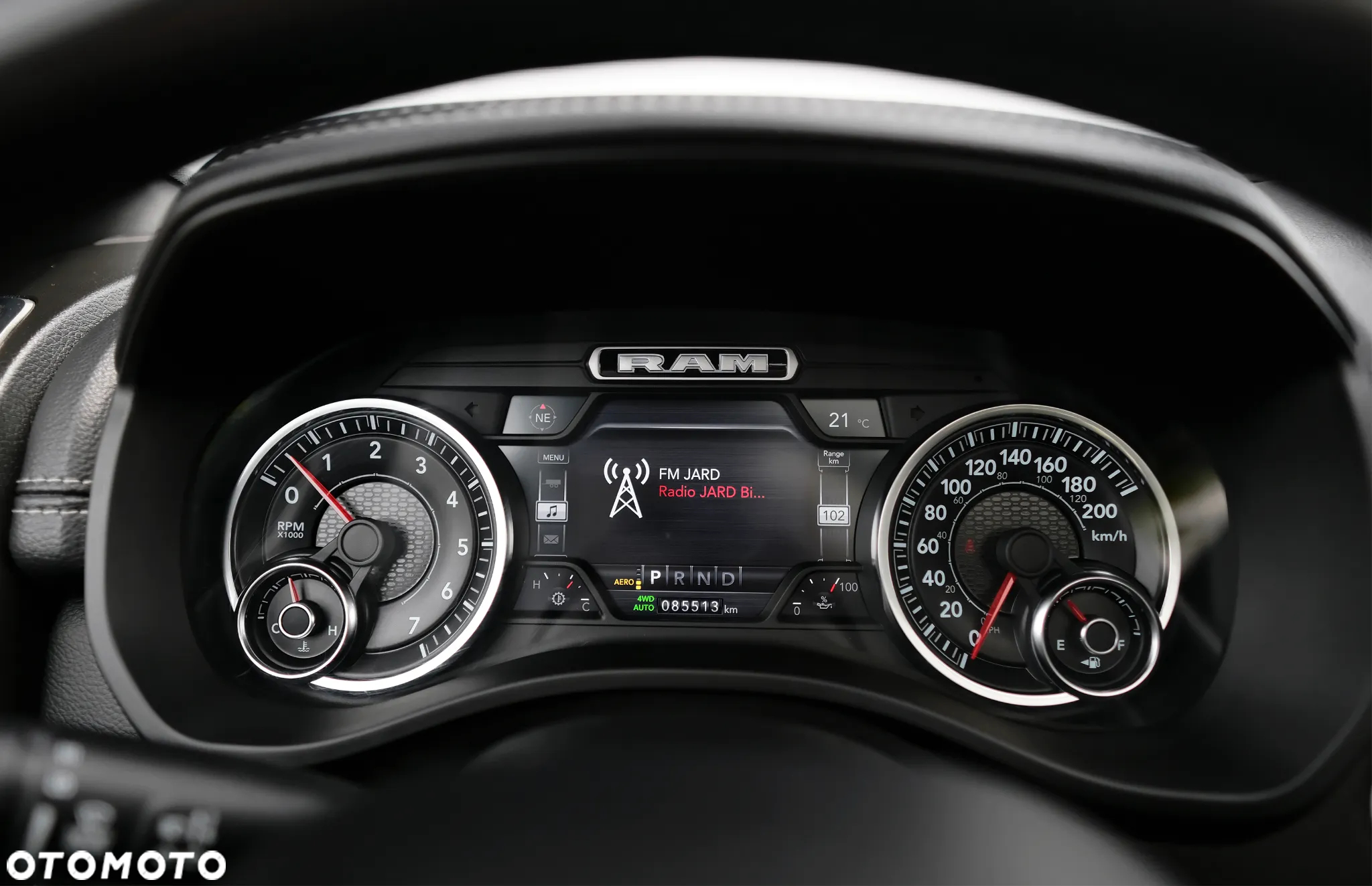 RAM 1500 5.7 Crew Cab Shortbed Laramie Sport - 33