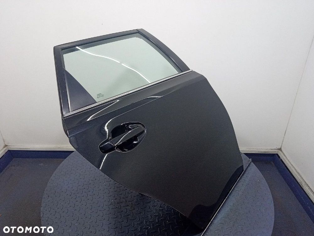 TOYOTA AURIS II LIFT 15-18 HYBRID KOMBI DRZWI TYŁ PRAWE 209 BLACK MICA - 3