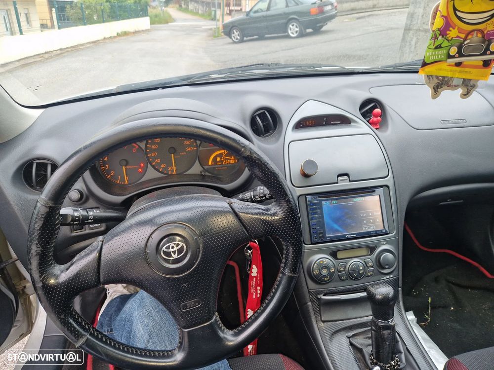 Toyota Celica 1.8 - 11