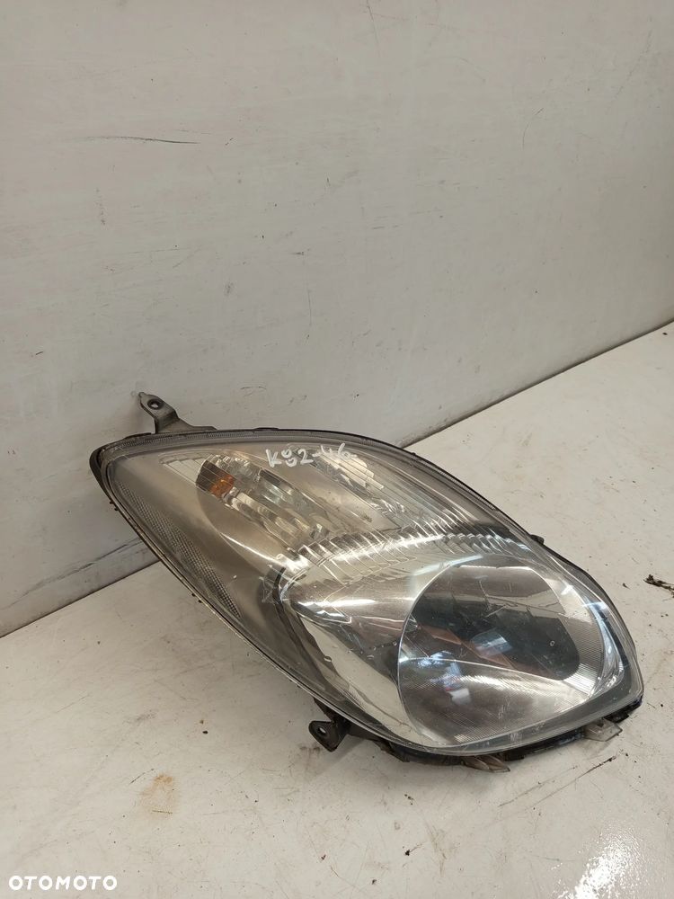 + LAMPA PRZOD PRZEDNIA PRAWA TOYOTA YARIS 2 II - 4