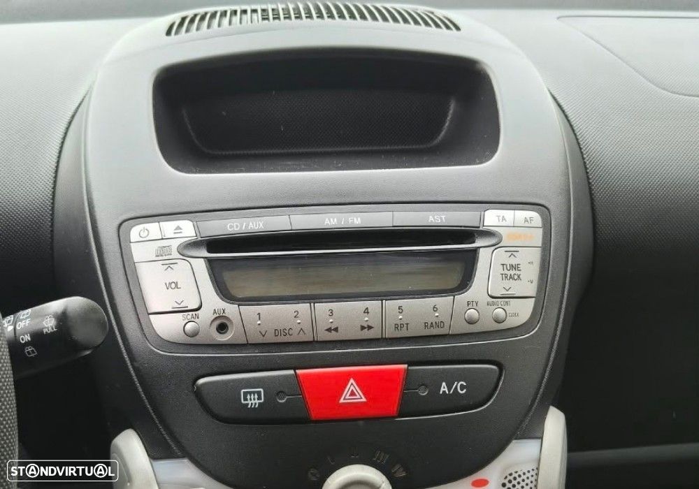 Peugeot 107 1.0 Access - 11