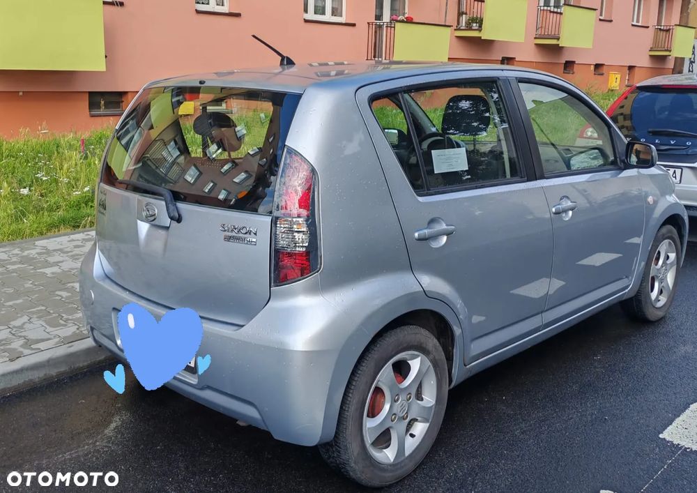 Daihatsu Sirion 1.3 - 5