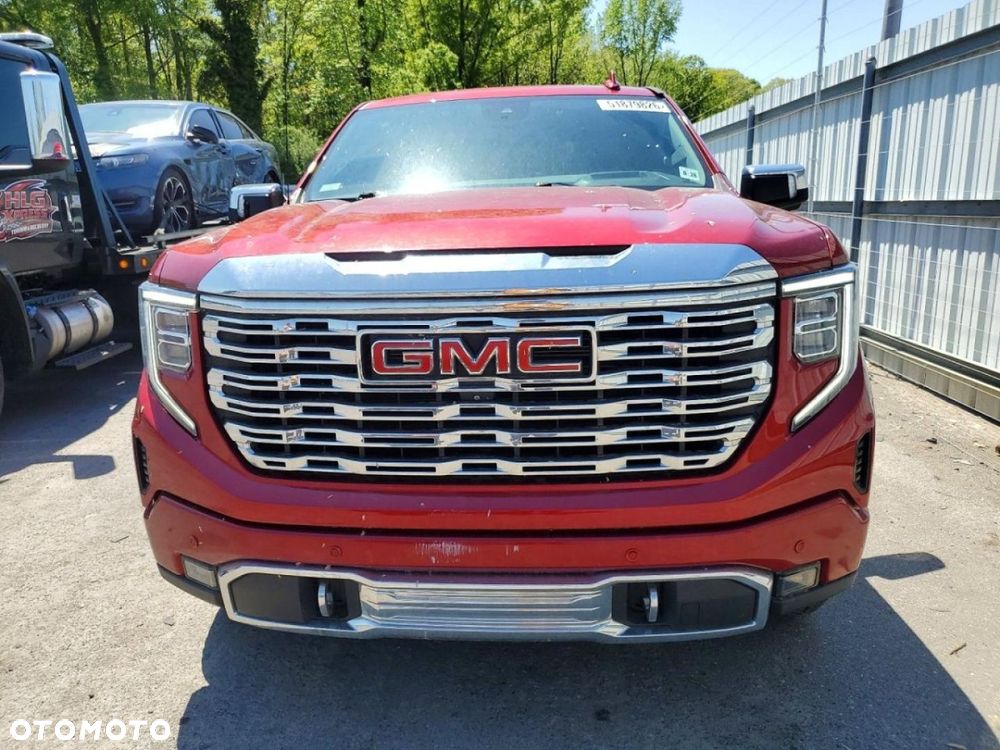 GMC Sierra - 2