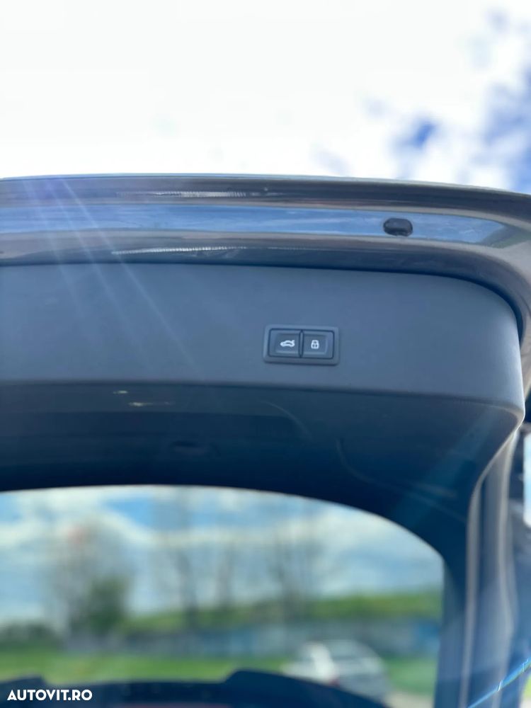 Audi A6 2.0 TDI Ultra DPF S tronic - 14
