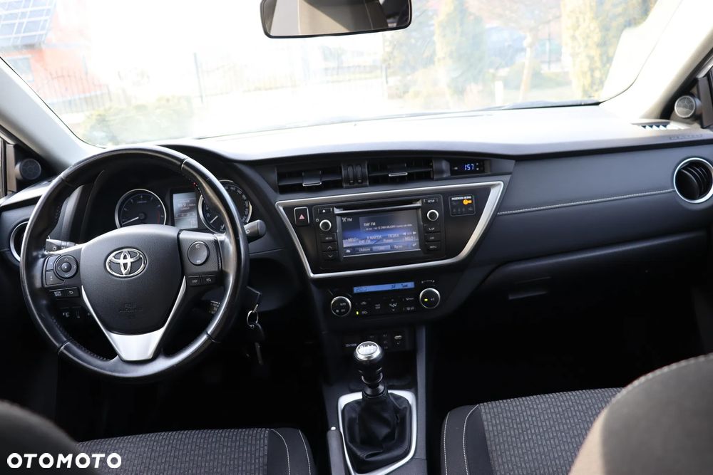 Toyota Auris - 21