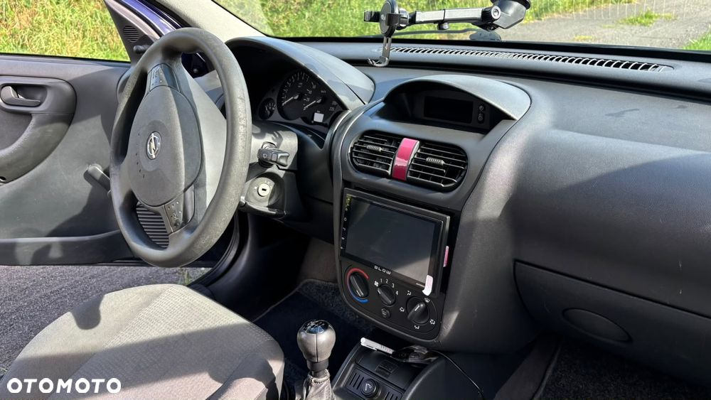 Opel Corsa - 11