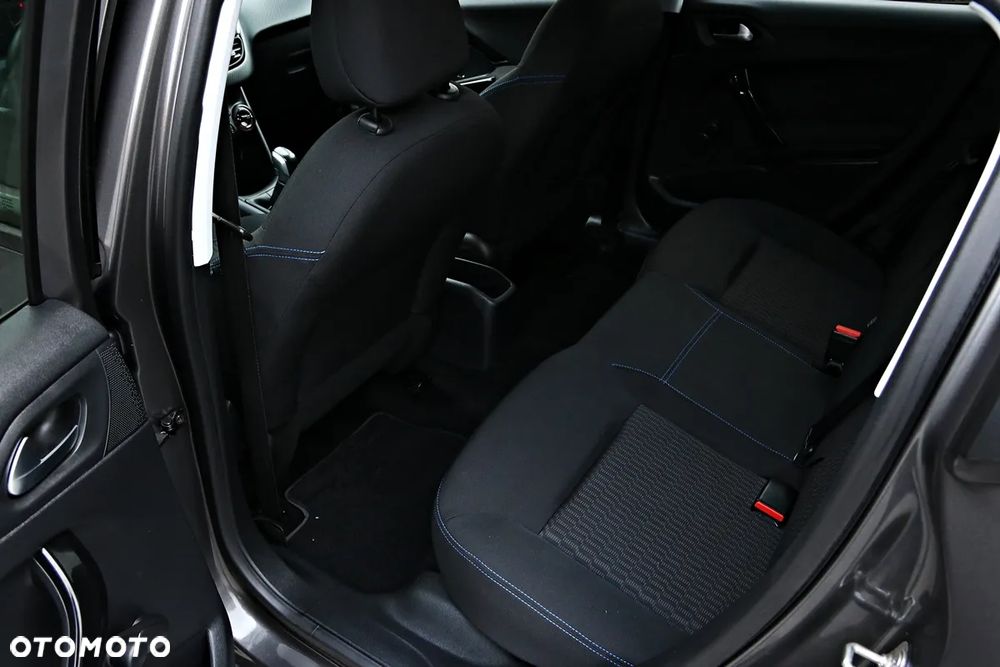 Peugeot 208 1.2 PureTech Style - 29