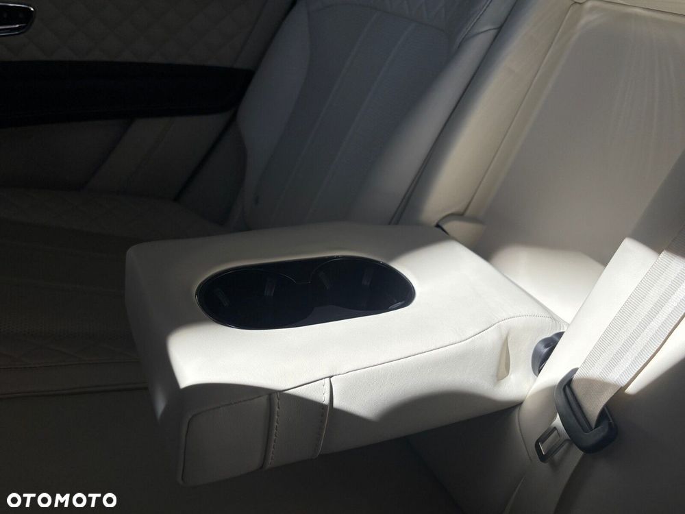 Bentley Bentayga - 37