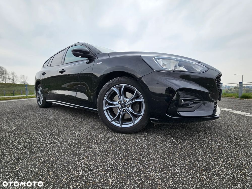Ford Focus SW 1.5 EcoBoost ST-Line - 1