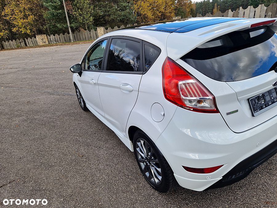 Ford Fiesta 1.0 EcoBoost S&S ST-LINE - 28