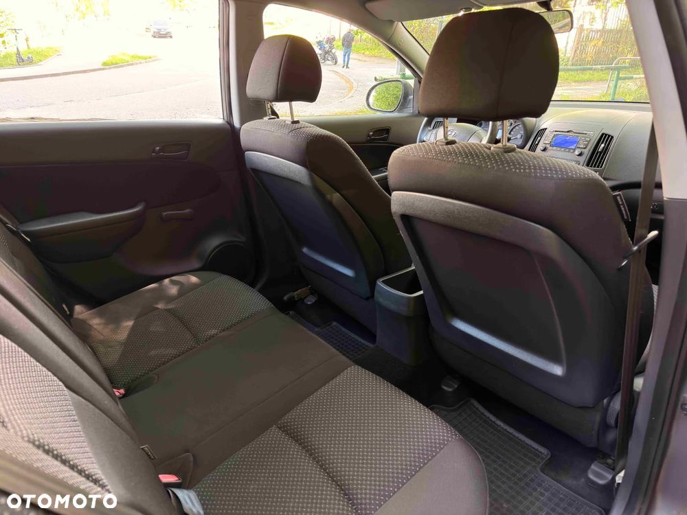 Hyundai i30 - 24