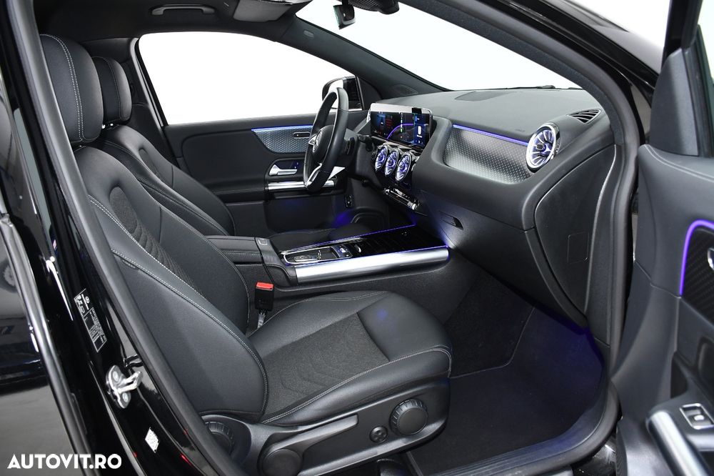 Mercedes-Benz GLA - 11