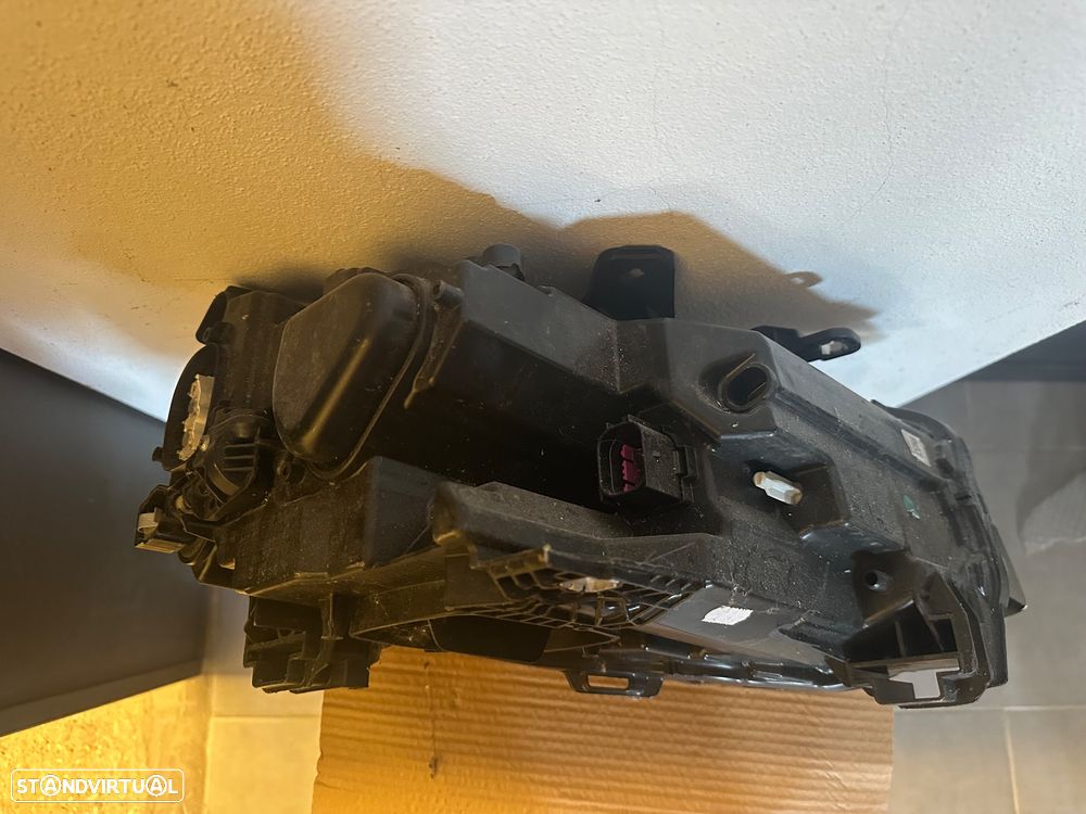 Farol esq Audi Q2 full led 2021/2024 - 3