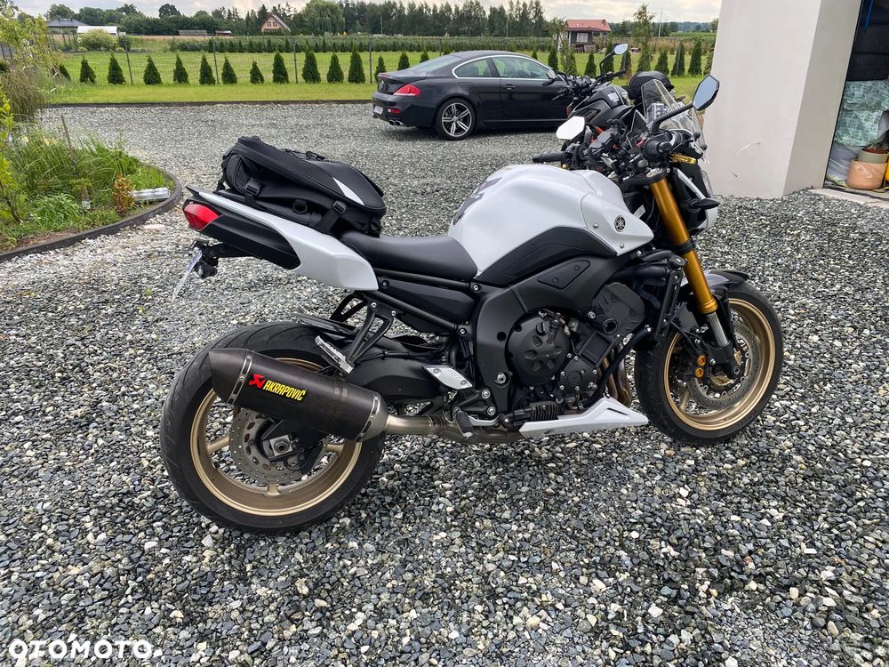 Yamaha FZ8 - 8