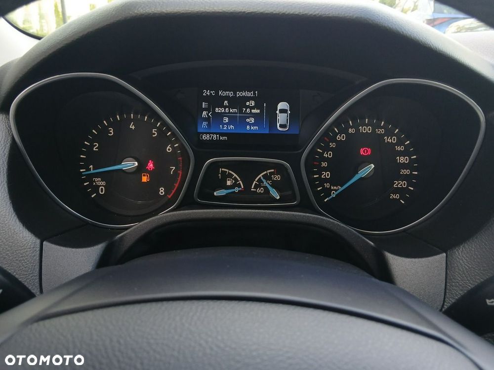 Ford Focus 1.6 SYNC Edition - 27