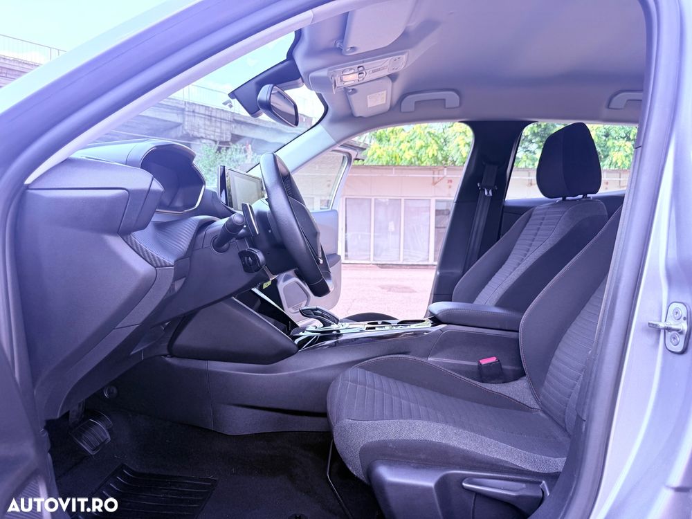 Peugeot 2008 1.2 PureTech EAT8 STT Allure Pack - 21
