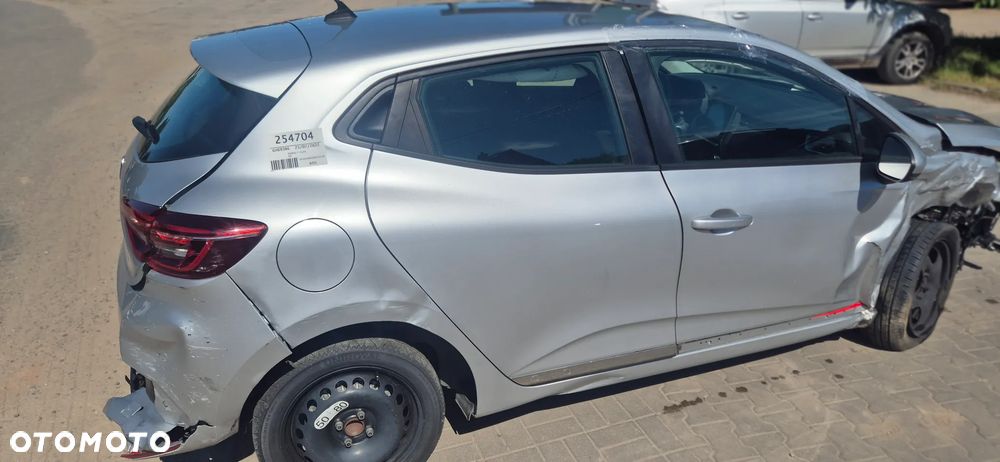 Renault Clio - 7