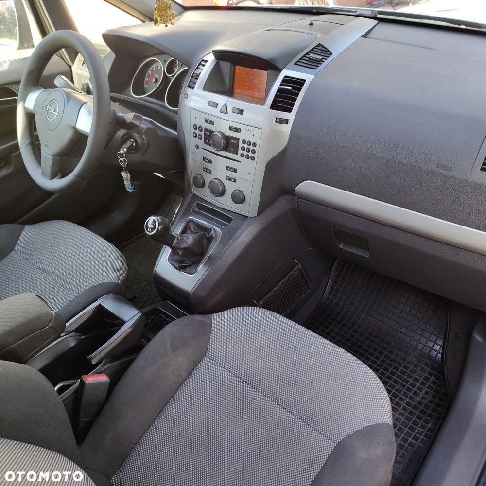 Opel Zafira 1.6 Cosmo EU5 - 9