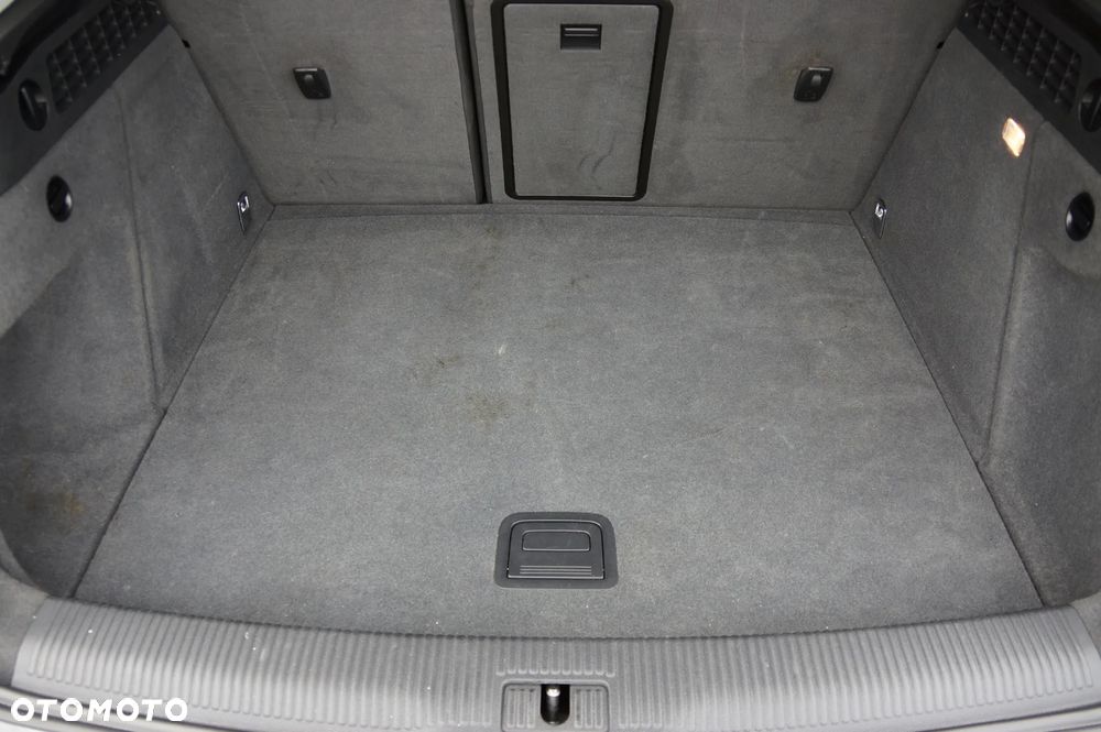 Audi Q3 2.0 TDI Quattro - 32