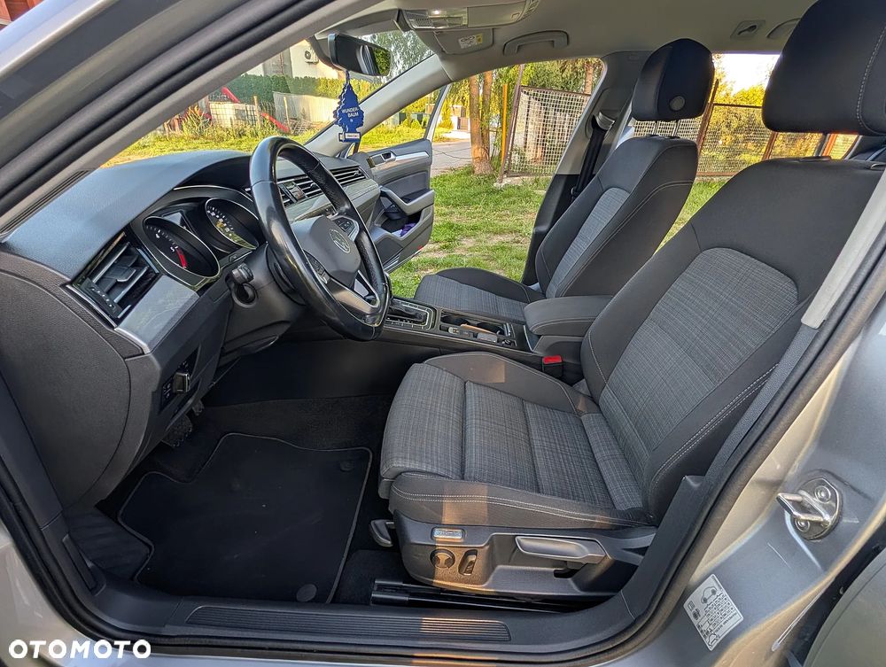 Volkswagen Passat 2.0 TDI SCR DSG - 24
