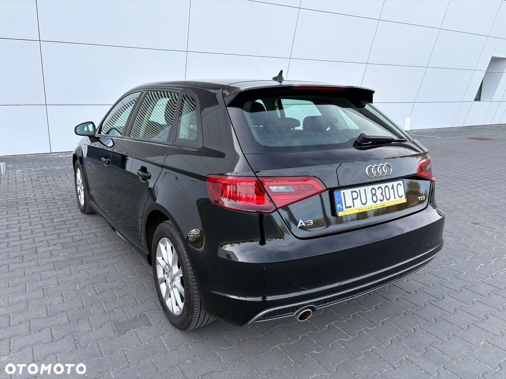 Audi A3 Sportback 1.6 TDI (clean diesel) S line Sportpaket - 9