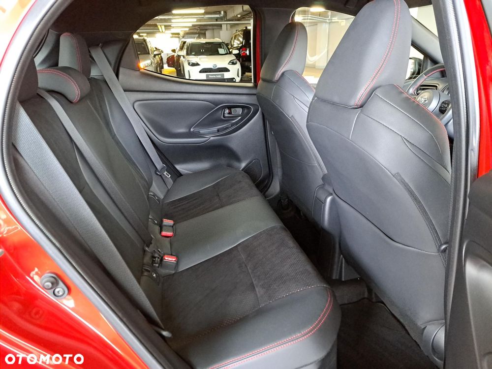 Toyota Yaris - 15