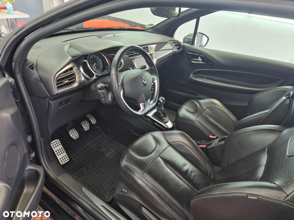 Citroën DS3 THP 155 Ultra-Prestige - 10