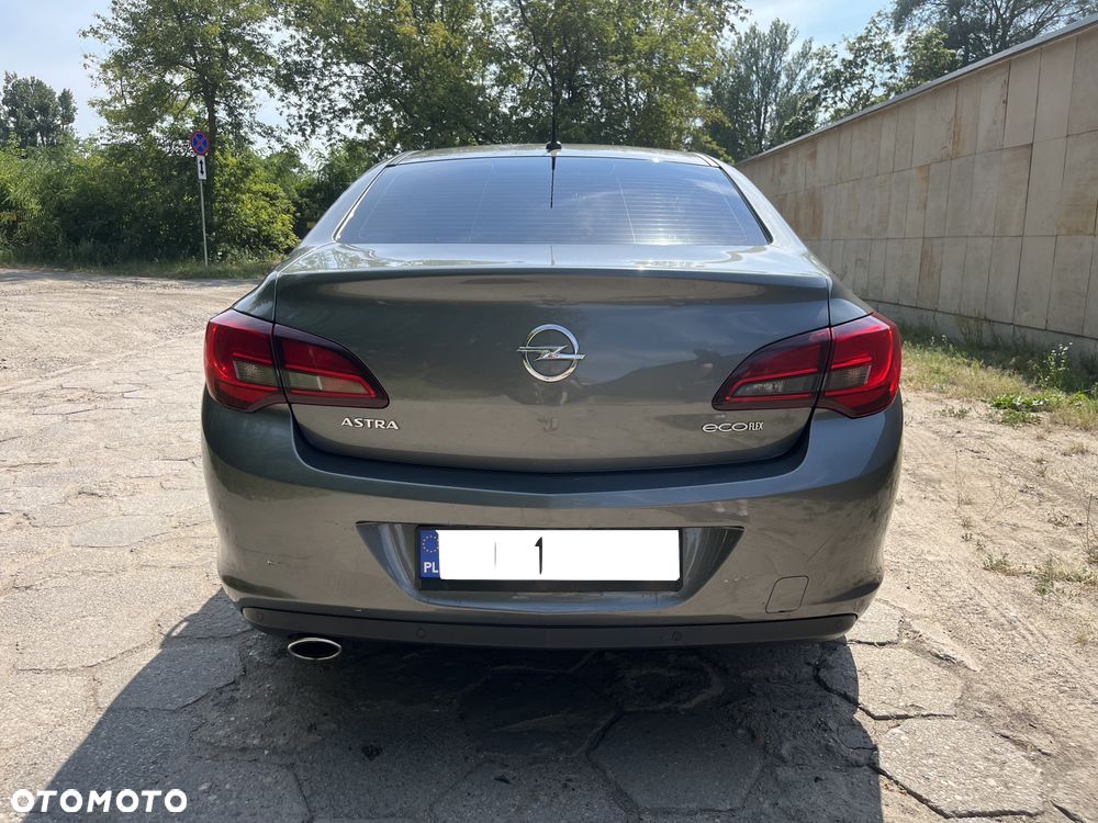 Opel Astra 1.4 T Business EU6 - 2
