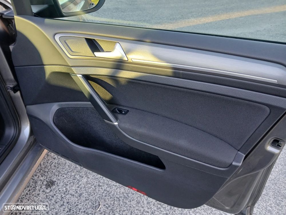 VW Golf 1.2 TSi BlueMotion Comfortline - 9