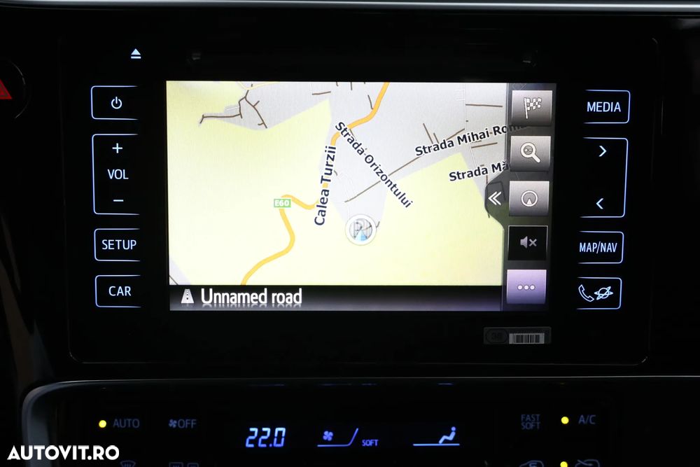 Toyota Auris 1.8 L VVT-i Hybrid Sol - 35