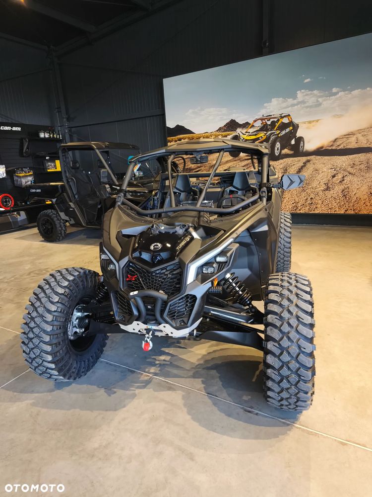 Can-Am Maverick - 2