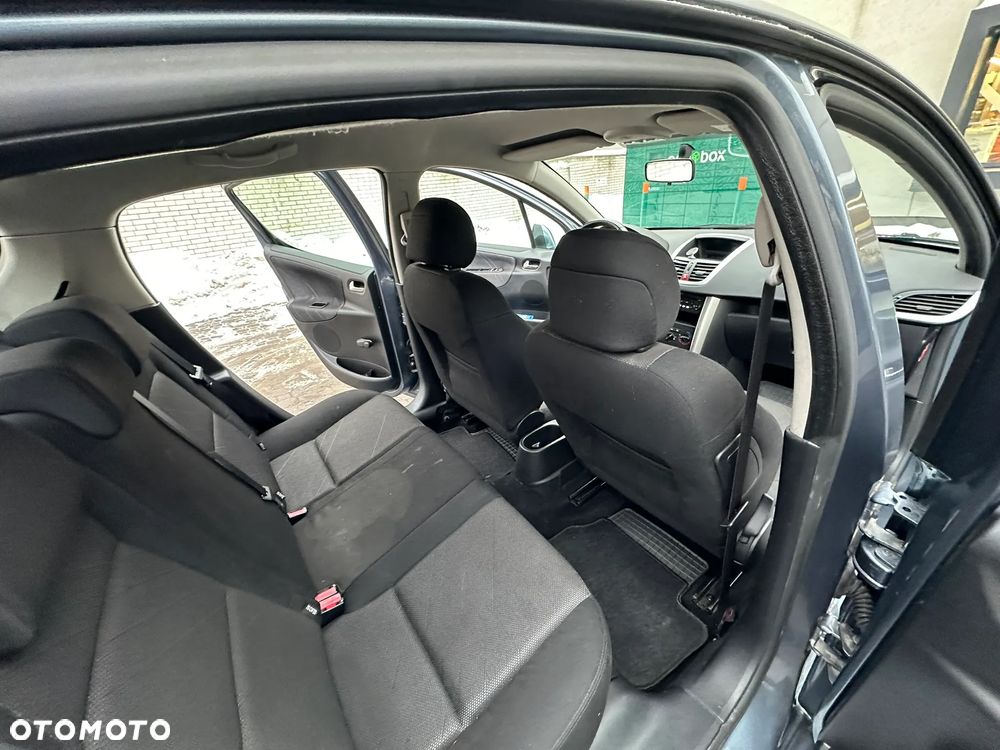 Peugeot 207 1.6 Trendy - 19
