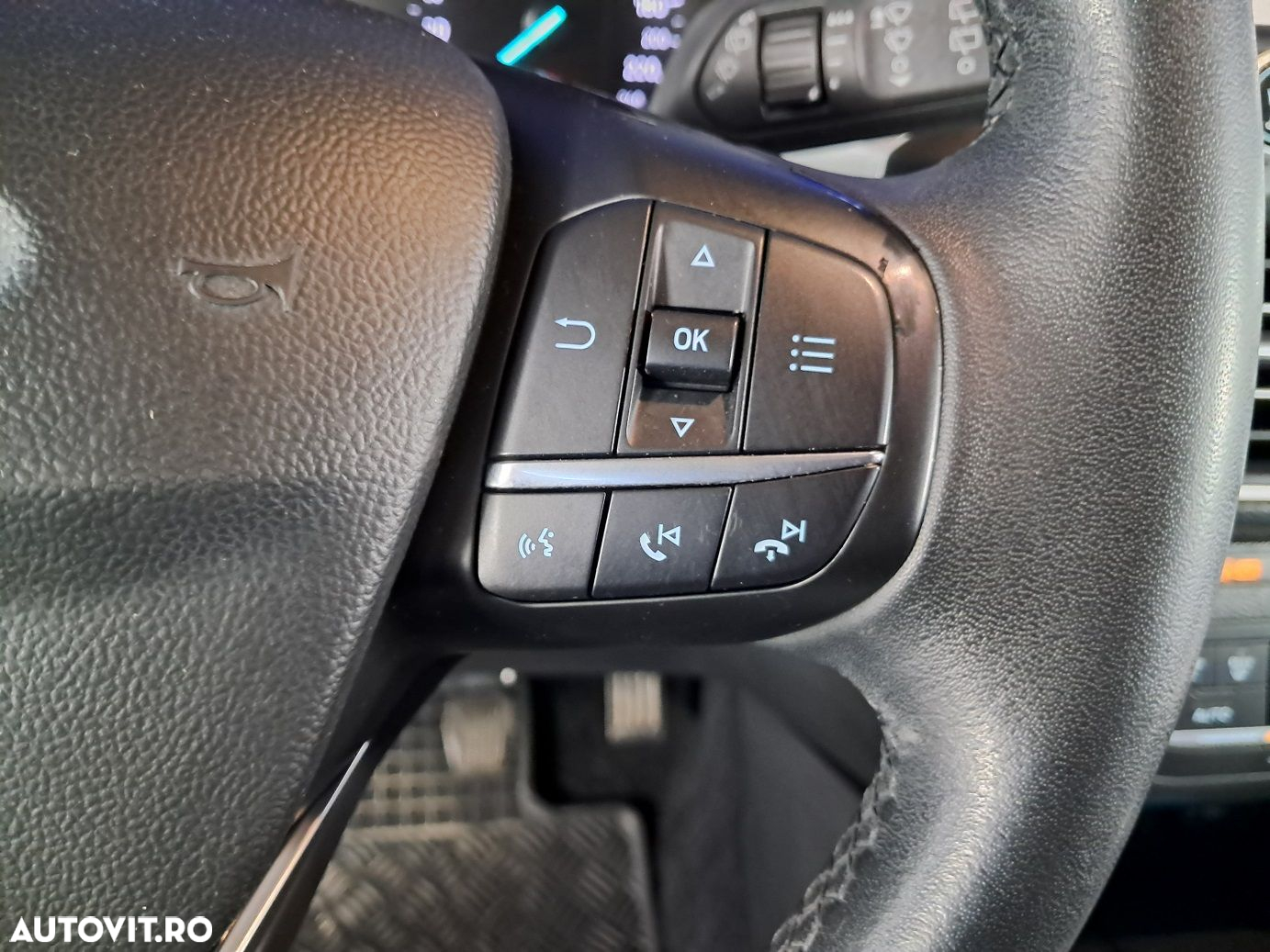 Ford Focus - 13