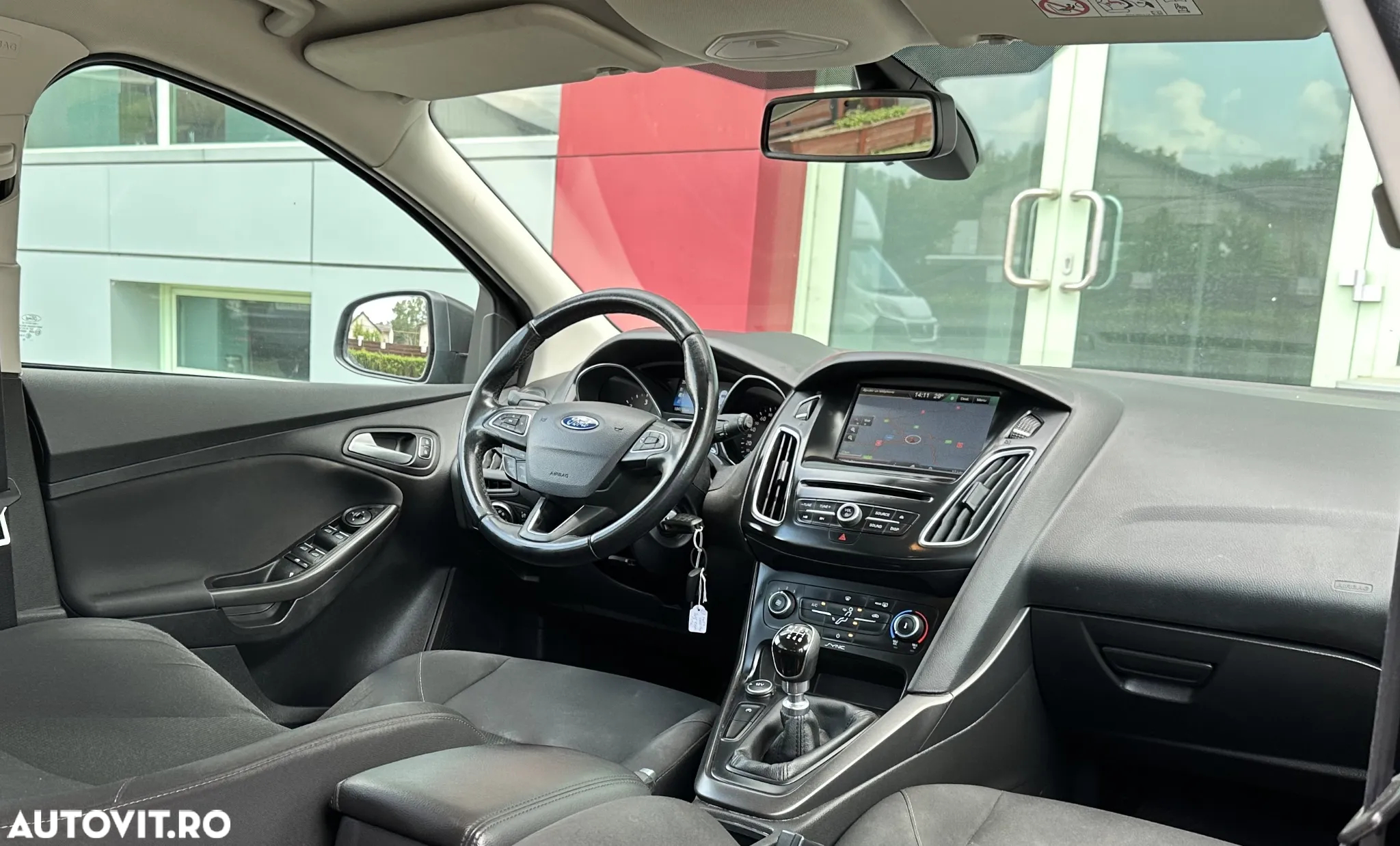 Ford Focus - 10